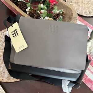 New Moleskine Classic Collection Messenger Bag